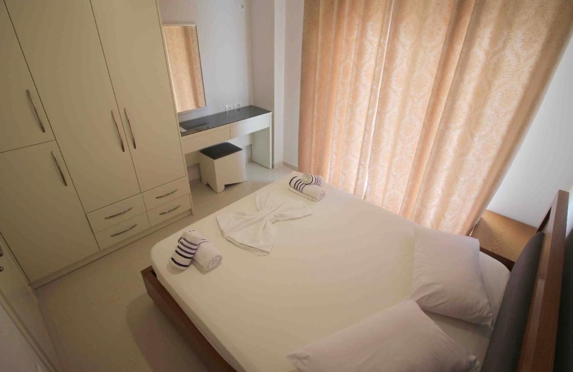 Ersid Apartaments In The Centre Sarande Exterior photo